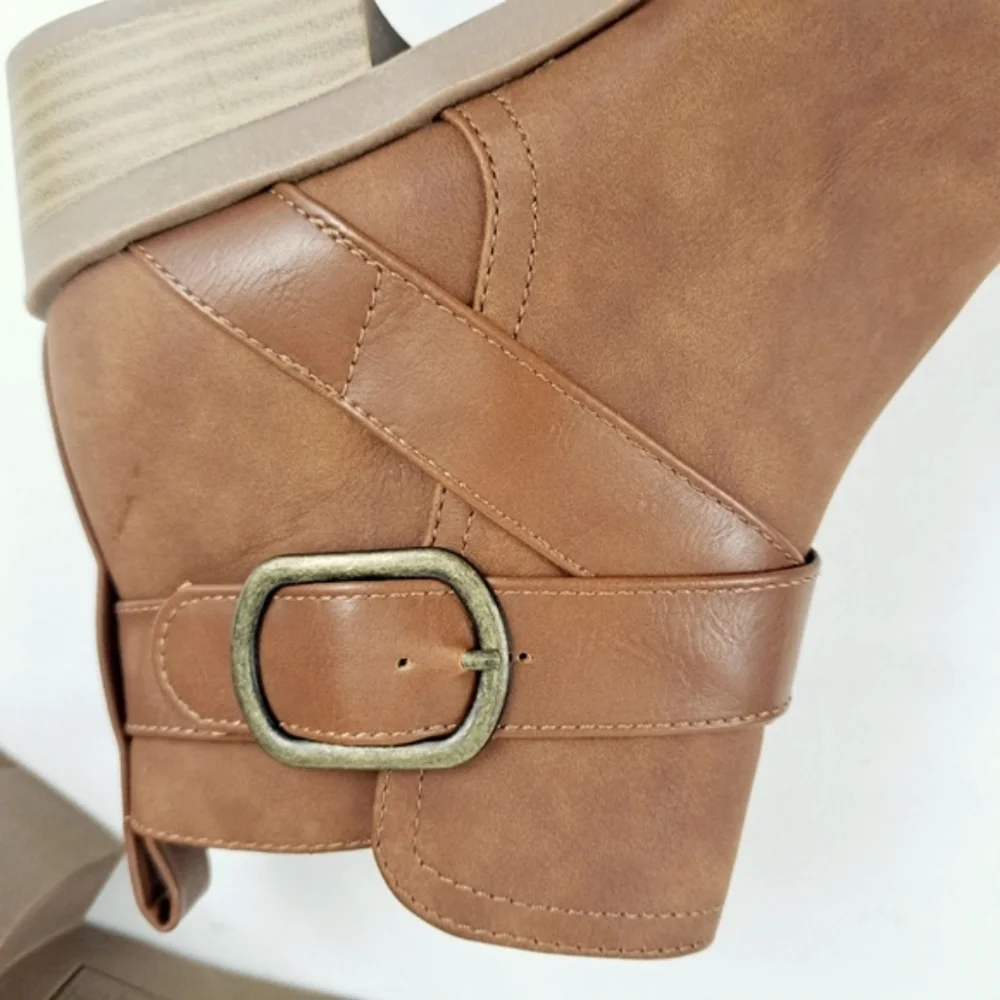 Time & Tru Women's Fashion Faux Leather Brown Booties Ankle Boots Shoes Size 7.5